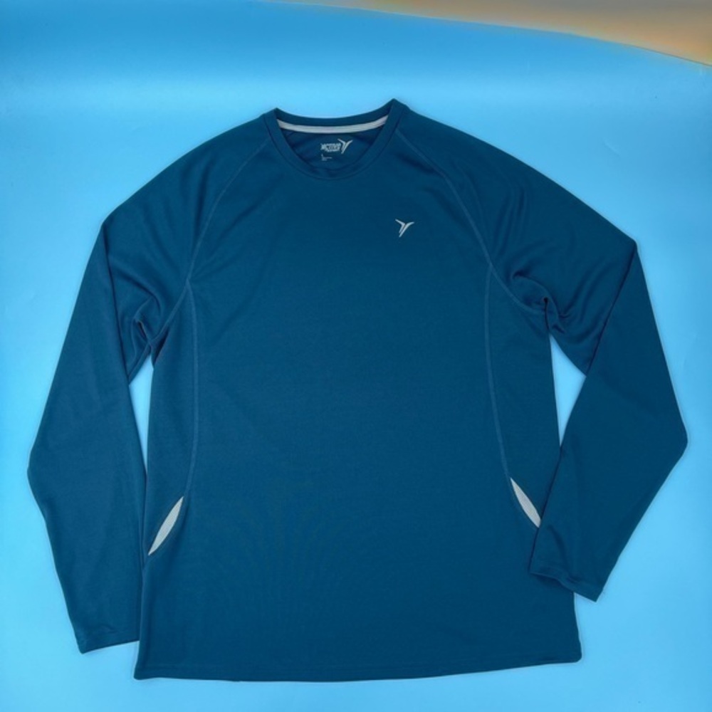 NWOT - Active By Old Navy Long-Sleeve Shirt